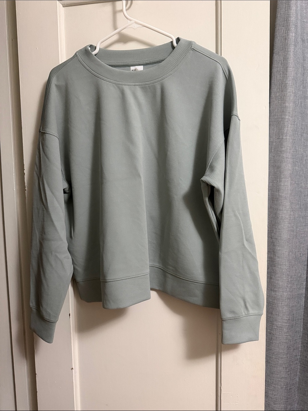 all in motion Women's Crewneck Sweatshirt in Sage